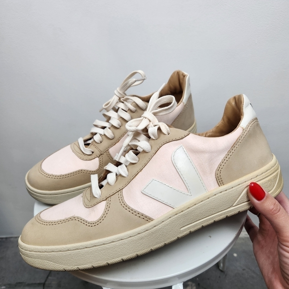Veja V-10 Silk Quartz Sneakers | Women’s Size 10